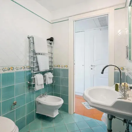 Luxury Seaview Con Jacuzzi Villa *